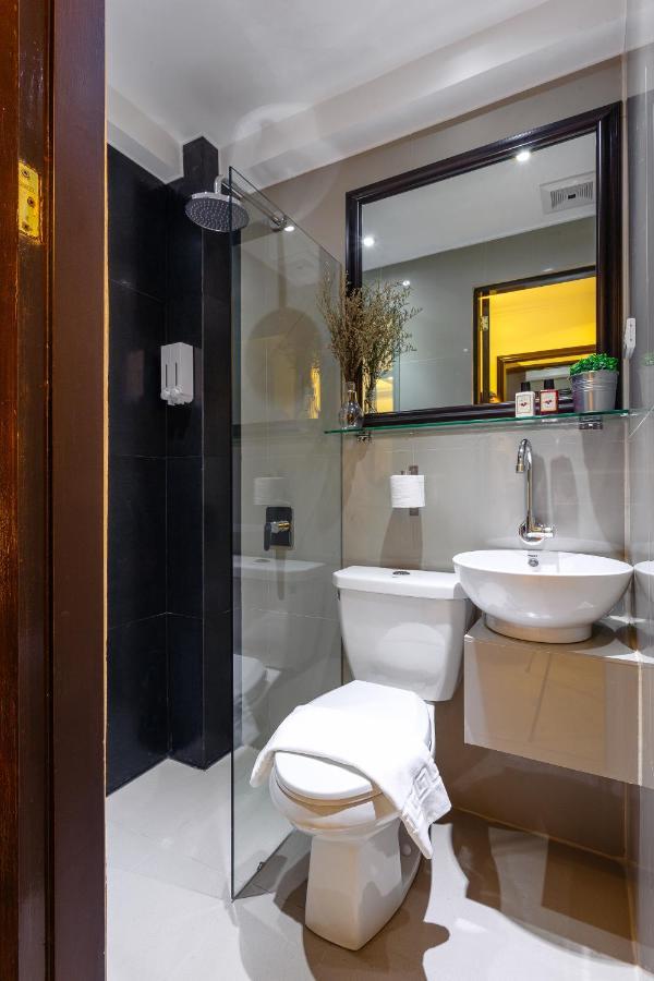 Nest Nano Suites Poblacion - Makati Makati City Kültér fotó