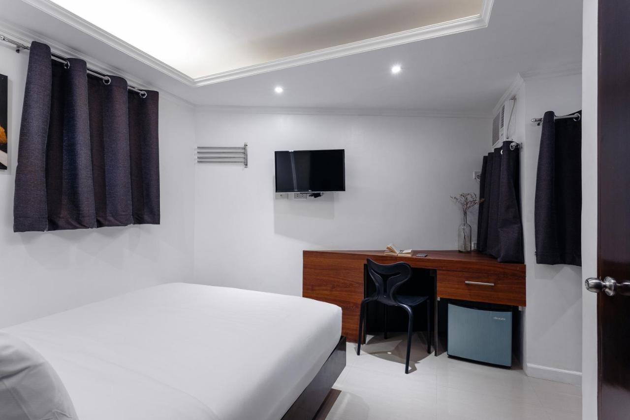Nest Nano Suites Poblacion - Makati Makati City Kültér fotó