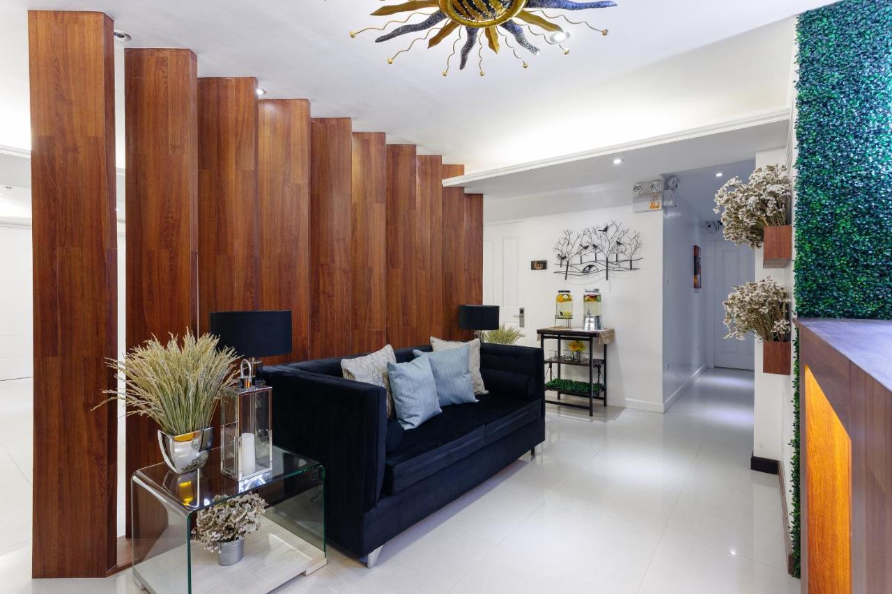 Nest Nano Suites Poblacion - Makati Makati City Kültér fotó