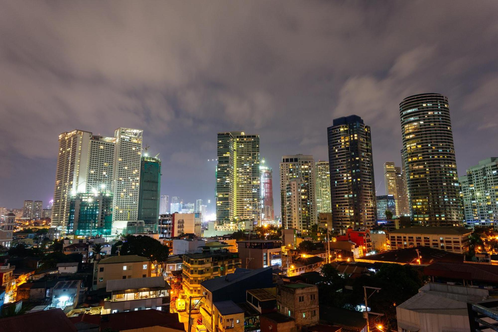 Nest Nano Suites Poblacion - Makati Makati City Kültér fotó
